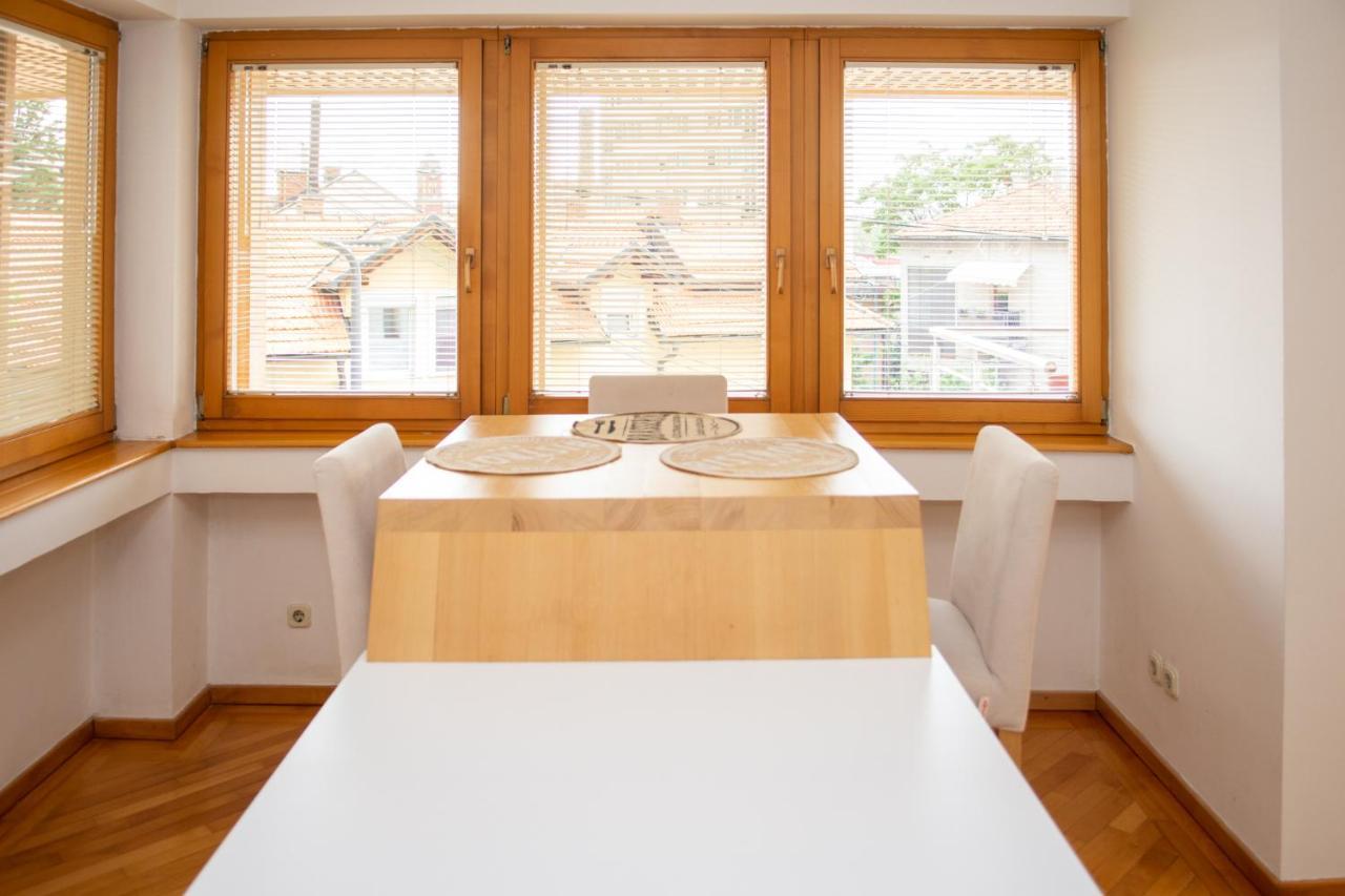 Апартаменти Beautiful Duplex In Heart Of Old Town - Free Parking Сараєво Екстер'єр фото